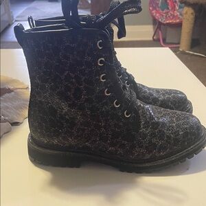 Stylish Black Leopard Print Women's Boots new size 4